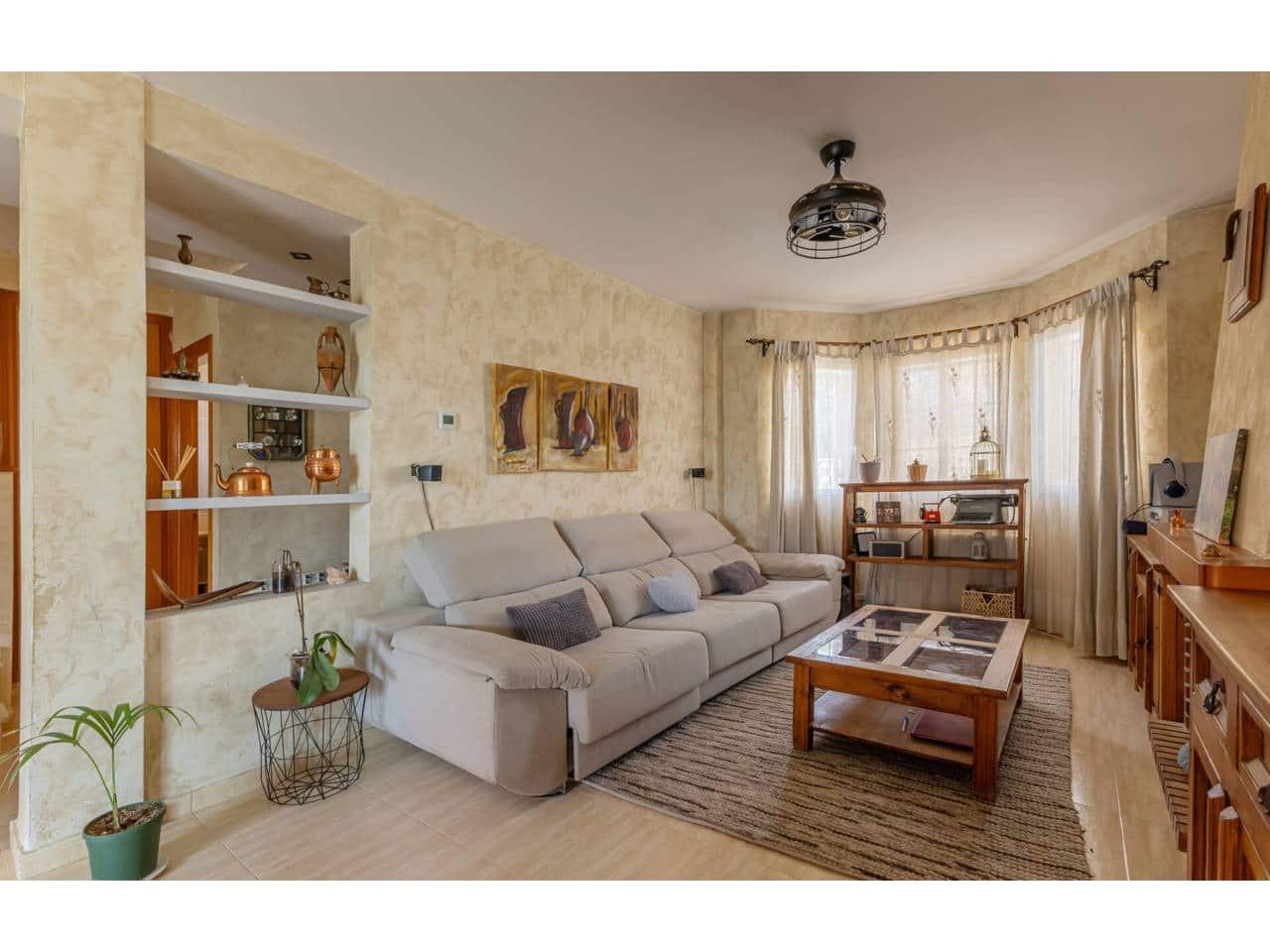 4 sovrum Semi-fristående Villa till salu i La Pobla de Vallbona med pool - 485 000 € (Ref: 9211605)