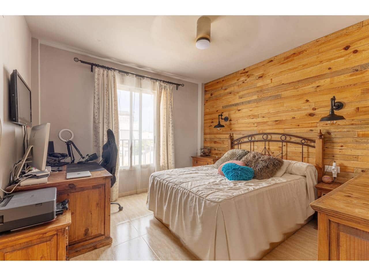 4 sovrum Semi-fristående Villa till salu i La Pobla de Vallbona med pool - 485 000 € (Ref: 9211605)