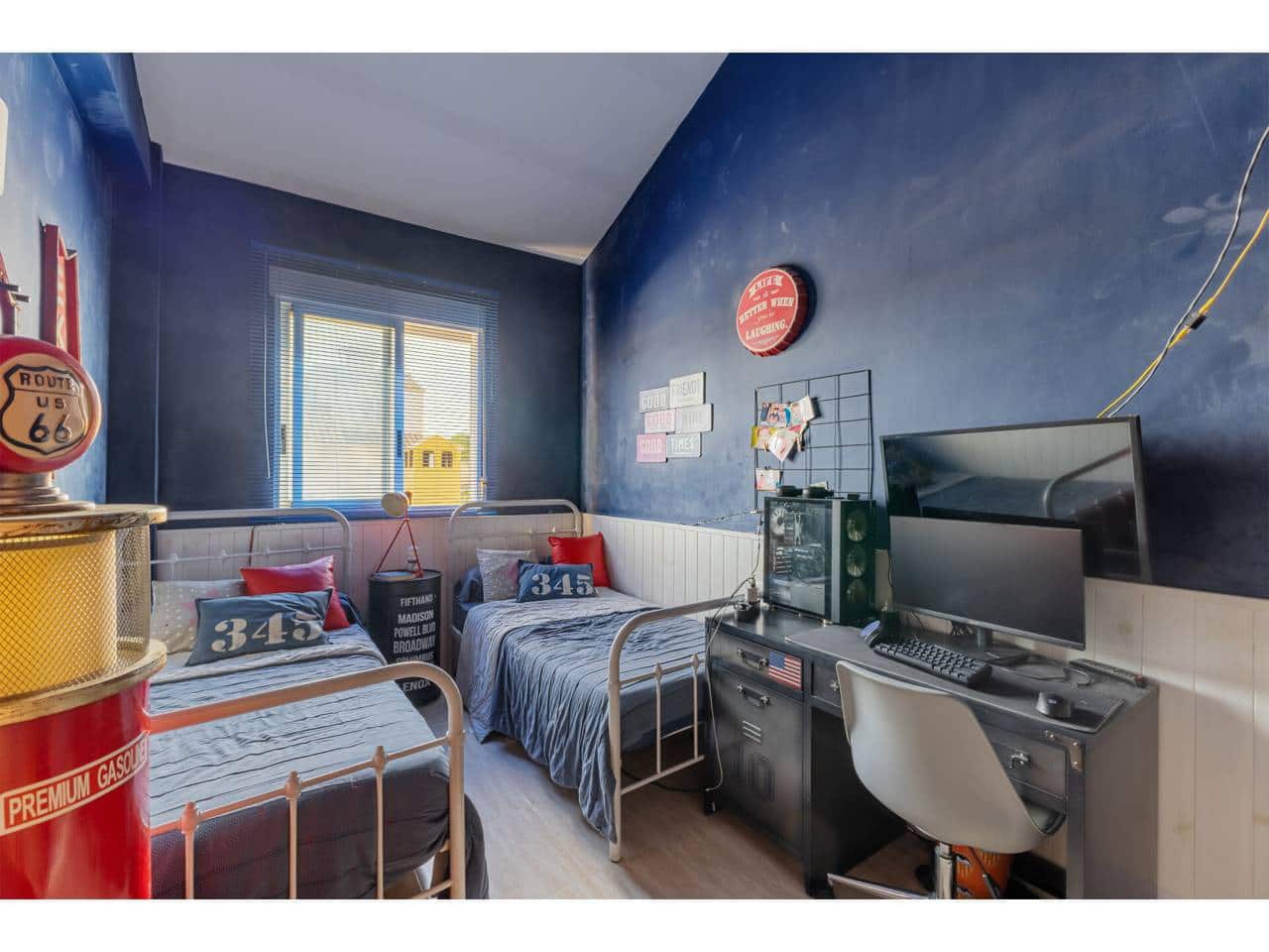 4 sovrum Semi-fristående Villa till salu i La Pobla de Vallbona med pool - 485 000 € (Ref: 9211605)