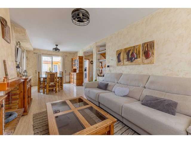 4 sovrum Semi-fristående Villa till salu i La Pobla de Vallbona med pool - 485 000 € (Ref: 9211605)