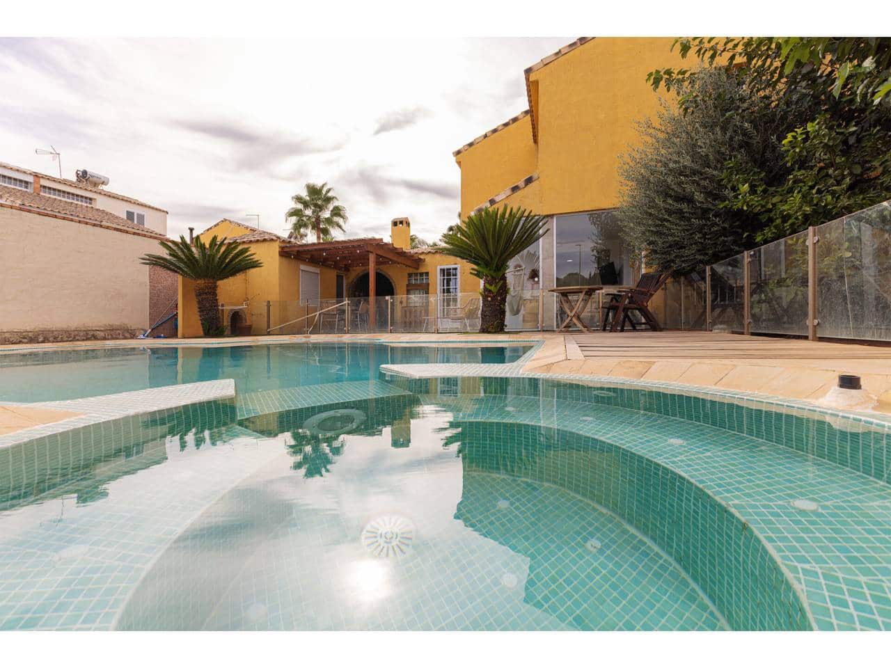 4 sovrum Semi-fristående Villa till salu i La Pobla de Vallbona med pool - 485 000 € (Ref: 9211605)