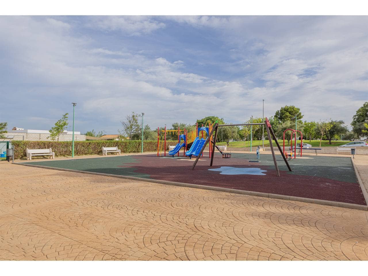 4 sovrum Semi-fristående Villa till salu i La Pobla de Vallbona med pool - 485 000 € (Ref: 9211605)