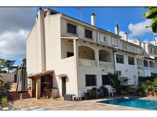 4 chambre Villa/Maison Semi-Mitoyenne à vendre à Torrent avec piscine garage - 615 000 € (Ref: 9308100)