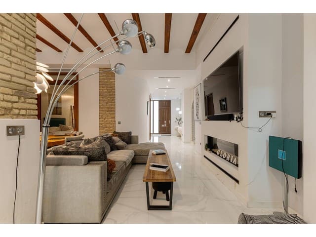 3 bedroom Flat for sale in El Botanic, Valencia city with pool - € 750,000 (Ref: 9308103)