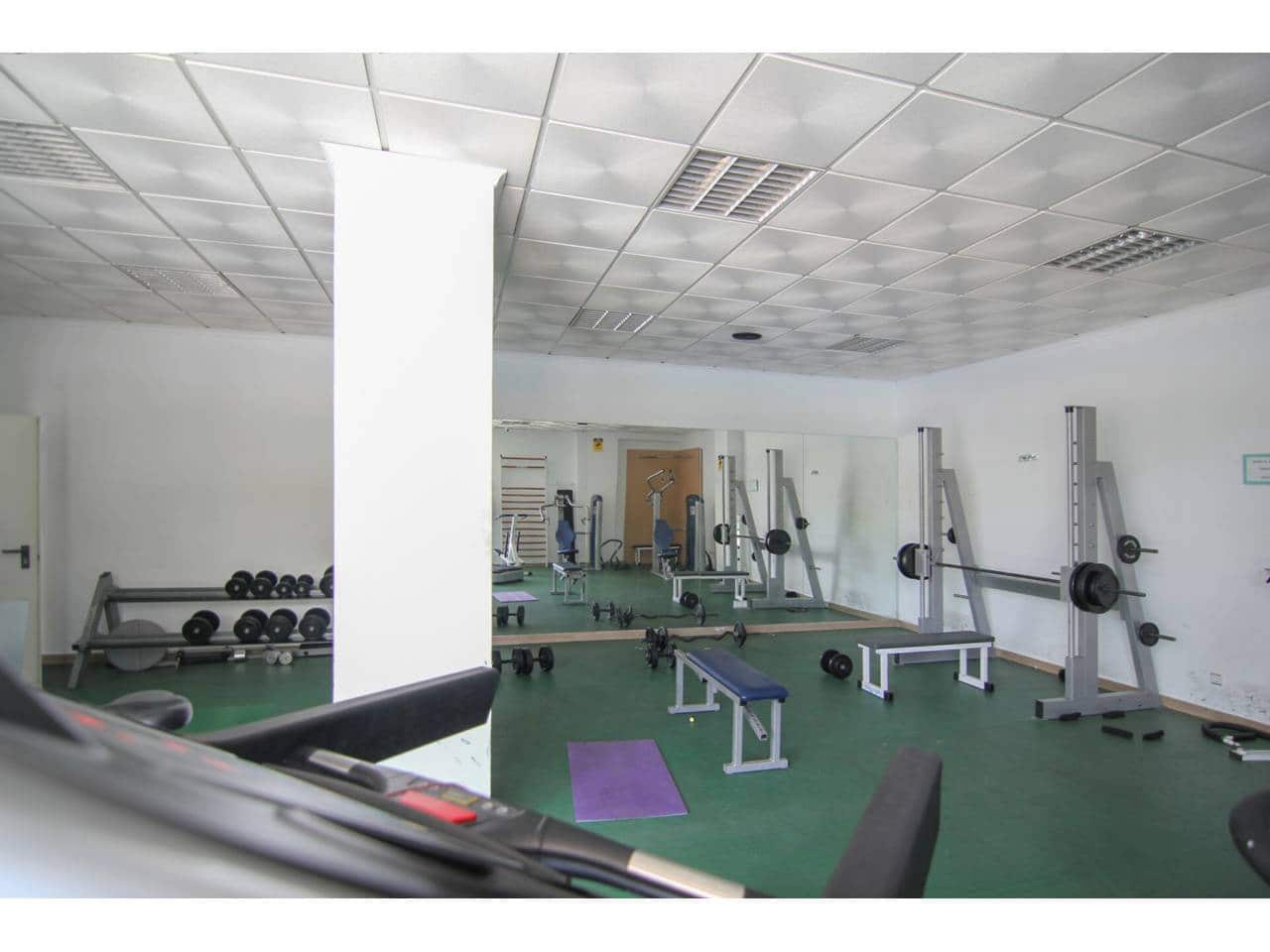 2 bedroom Flat for sale in Valencia city with pool garage - € 730,000 (Ref: 9308104)