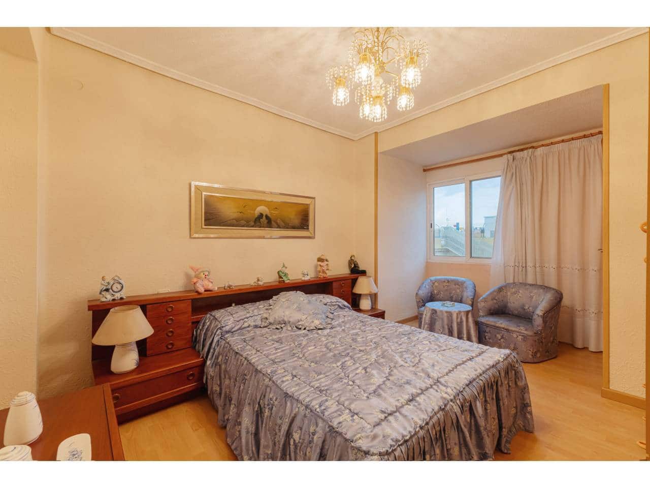 3 bedroom Flat for sale in Valencia city - € 480,000 (Ref: 9311886)