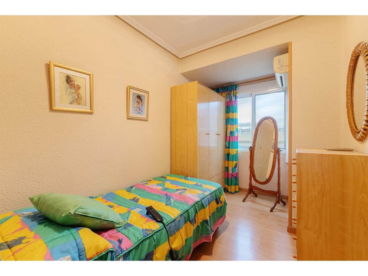 3 bedroom Flat for sale in Valencia city - € 480,000 (Ref: 9311886)