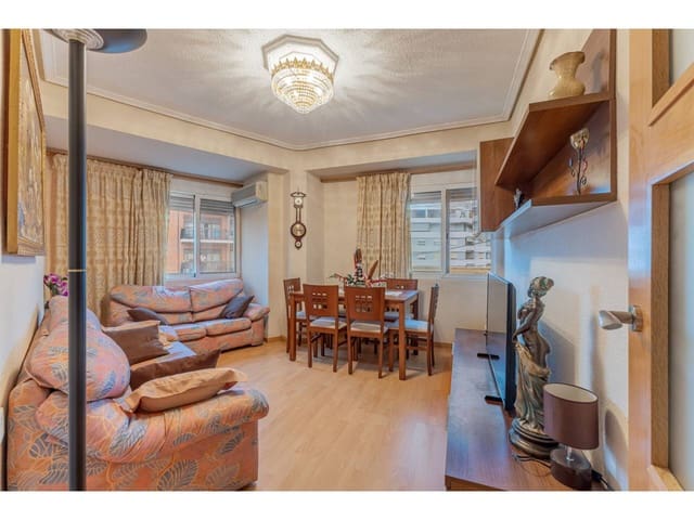 3 soveværelse Lejlighed til salg i Exposicio, Valencia by - € 480.000 (Ref: 9311886)