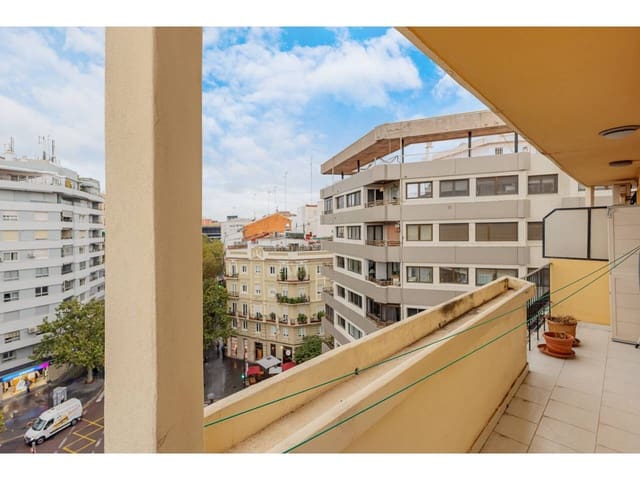 3 soveværelse Lejlighed til salg i Exposicio, Valencia by - € 480.000 (Ref: 9311886)