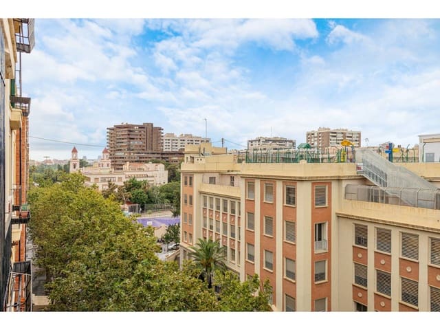 3 soveværelse Lejlighed til salg i Exposicio, Valencia by - € 480.000 (Ref: 9311886)