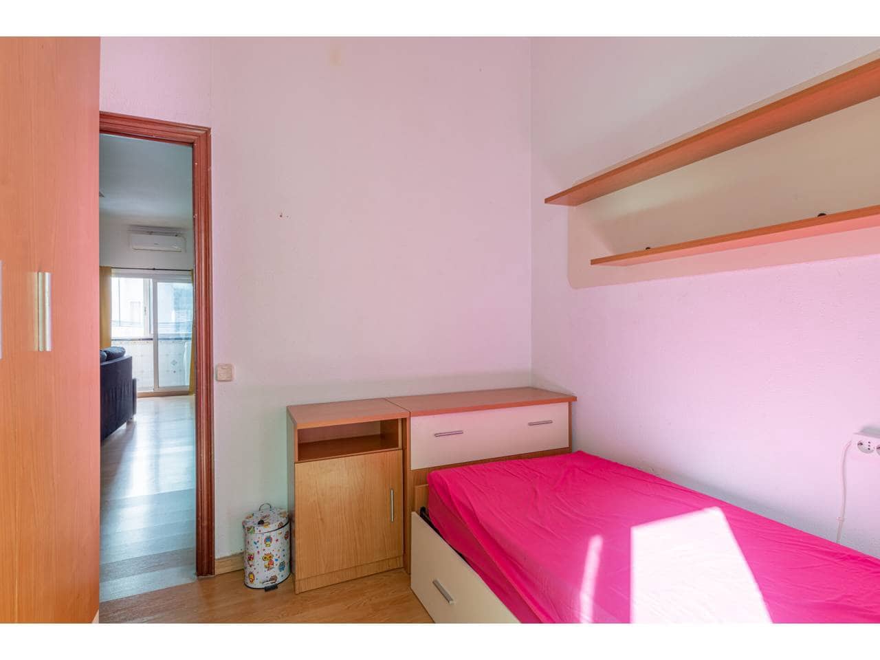 2 bedroom Flat for sale in Valencia city - € 300,000 (Ref: 9311887)