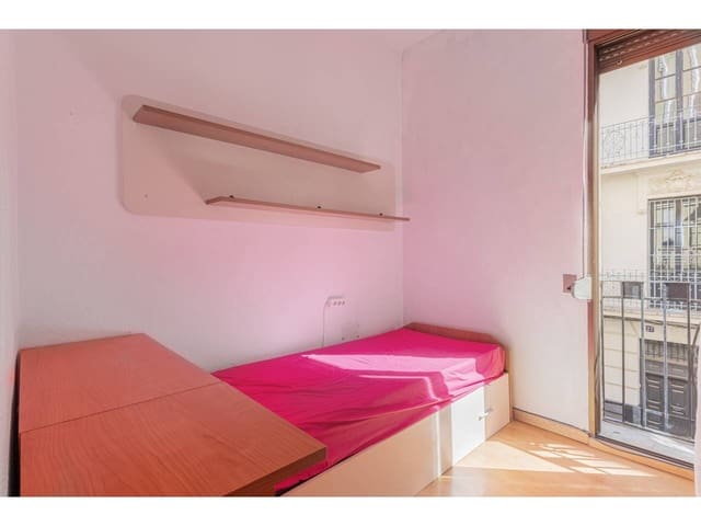 2 soveværelse Lejlighed til salg i Russafa, Valencia by - € 300.000 (Ref: 9311887)