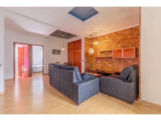 2 soveværelse Lejlighed til salg i Russafa, Valencia by - € 300.000 (Ref: 9311887)