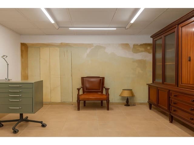 9 soveværelse Lejlighed til salg i El Mercat, Valencia by - € 495.000 (Ref: 9311888)