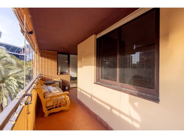 3 chambre Appartement à vendre à Mestalla, Valence ville avec garage - 512 000 € (Ref: 9389841)