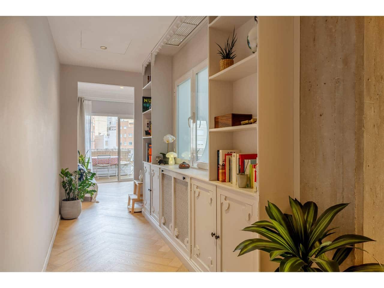 4 bedroom Flat for sale in Valencia city - € 995,000 (Ref: 9400211)