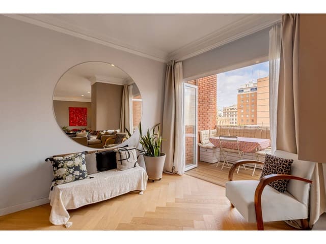 4 soveværelse Lejlighed til salg i Russafa, Valencia by - € 995.000 (Ref: 9400211)