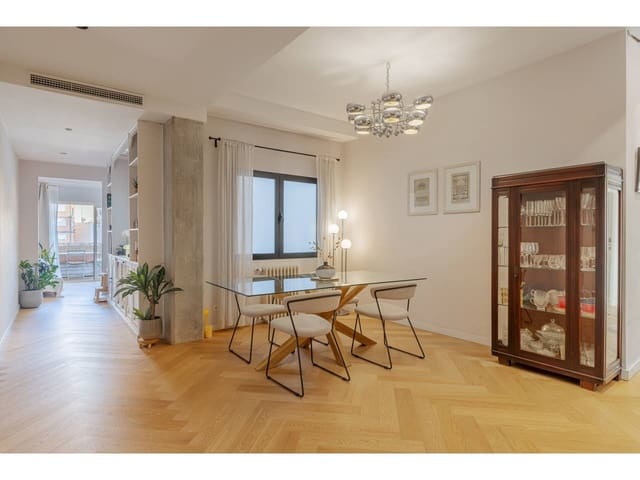 4 soveværelse Lejlighed til salg i Russafa, Valencia by - € 995.000 (Ref: 9400211)