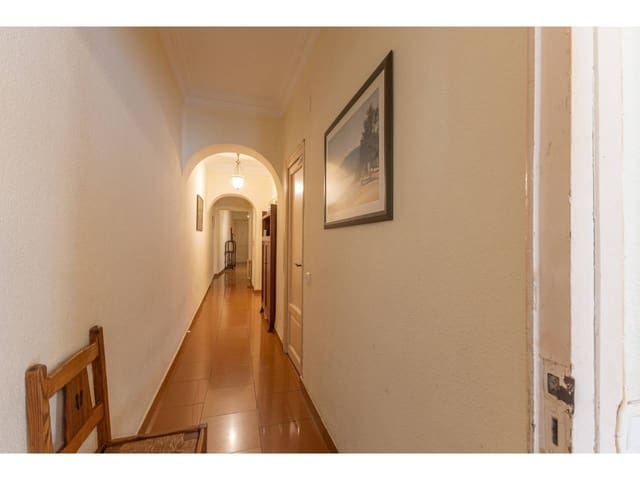 3 bedroom Flat for sale in La Petxina, Valencia city - € 330,000 (Ref: 9410178)