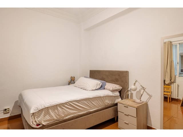 3 bedroom Flat for sale in La Petxina, Valencia city - € 330,000 (Ref: 9410178)