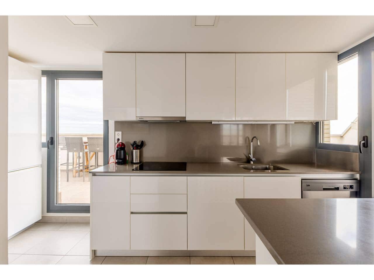 4 soverom Penthouse til salgs i Torrent med svømmebasseng garasje - € 490 000 (Ref: 9539696)