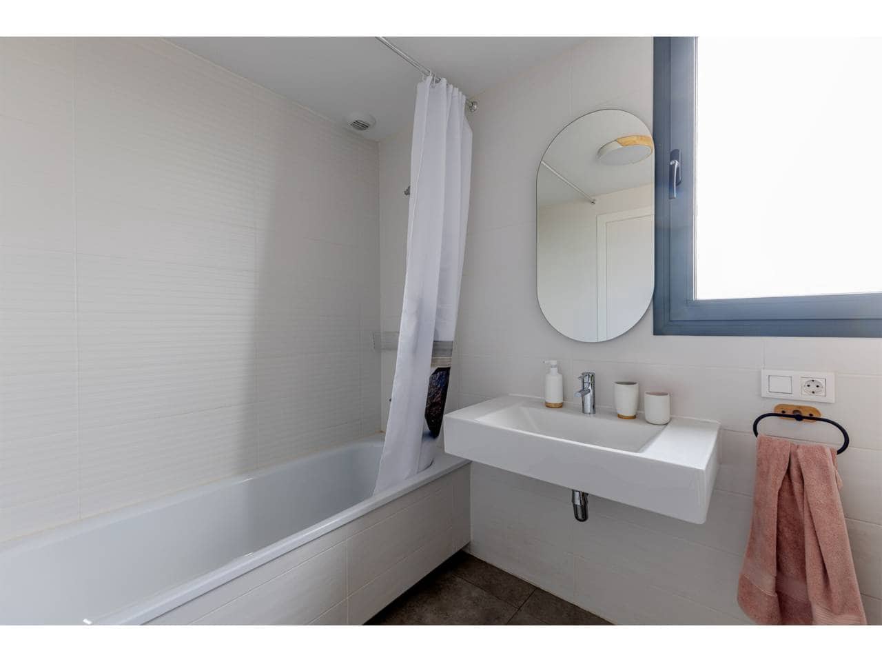 4 soverom Penthouse til salgs i Torrent med svømmebasseng garasje - € 490 000 (Ref: 9539696)