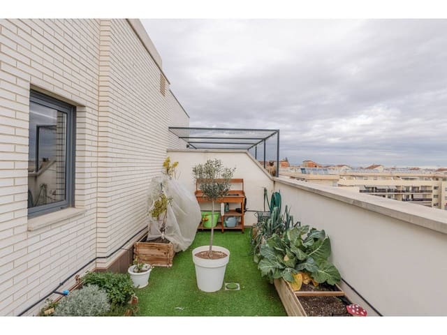 4 soverom Penthouse til salgs i Torrent med svømmebasseng garasje - € 490 000 (Ref: 9539696)