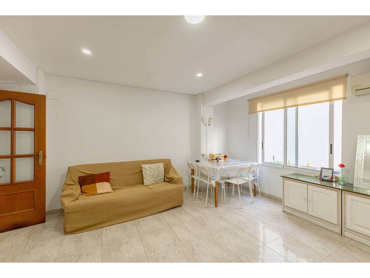 3 bedroom Flat for sale in Mislata - € 220,000 (Ref: 9539697)