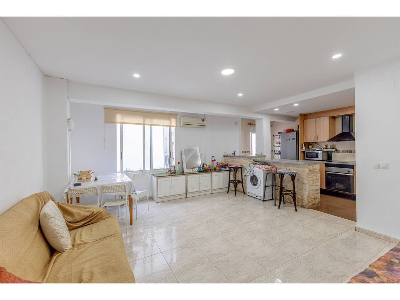 3 bedroom Flat for sale in Mislata - € 220,000 (Ref: 9539697)