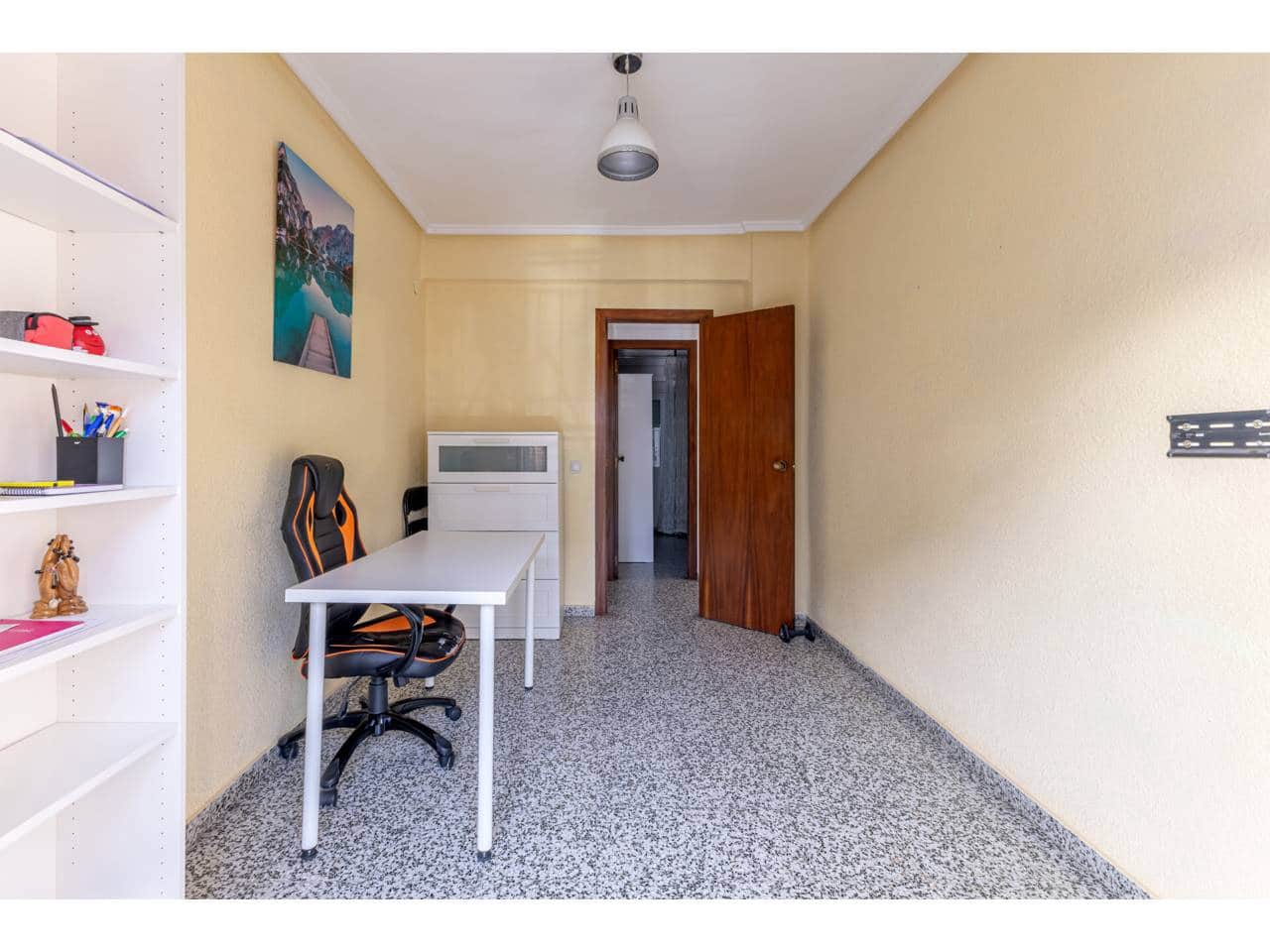 4 soveværelse Lejlighed til salg i Valencia by - € 280.000 (Ref: 9567928)