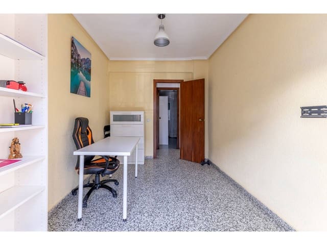 4 soveværelse Lejlighed til salg i Valencia by - € 280.000 (Ref: 9567928)