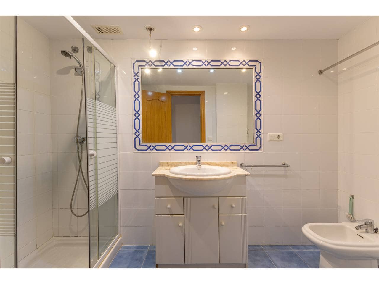 2 slaapkamer Flat te koop in Valencia stad met garage - € 425.000 (Ref: 9618512)