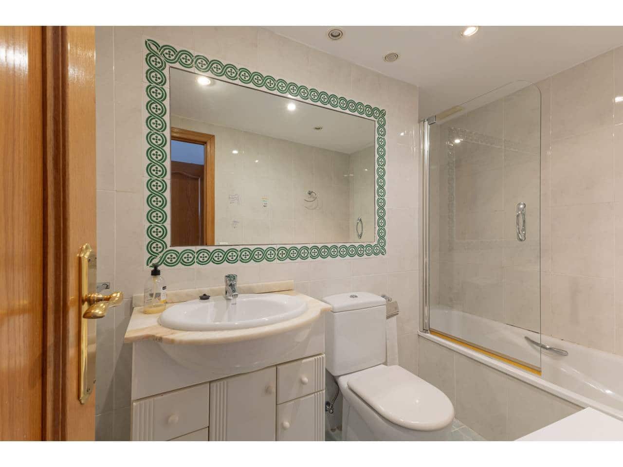 2 slaapkamer Flat te koop in Valencia stad met garage - € 425.000 (Ref: 9618512)