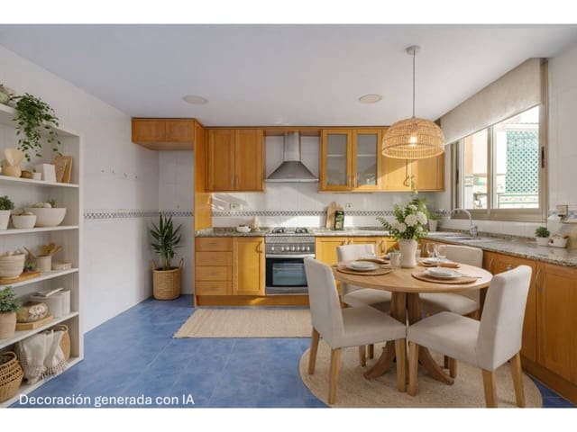 2 bedroom Flat for sale in Valencia city with garage - € 425,000 (Ref: 9618512)