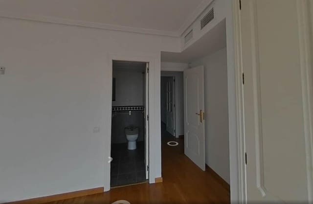 4 Zimmer Wohnung zu verkaufen in Alicante / Alacant Stadt - 475.000 € (Ref: 9583357)