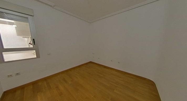 4 Zimmer Wohnung zu verkaufen in Alicante / Alacant Stadt - 475.000 € (Ref: 9583357)