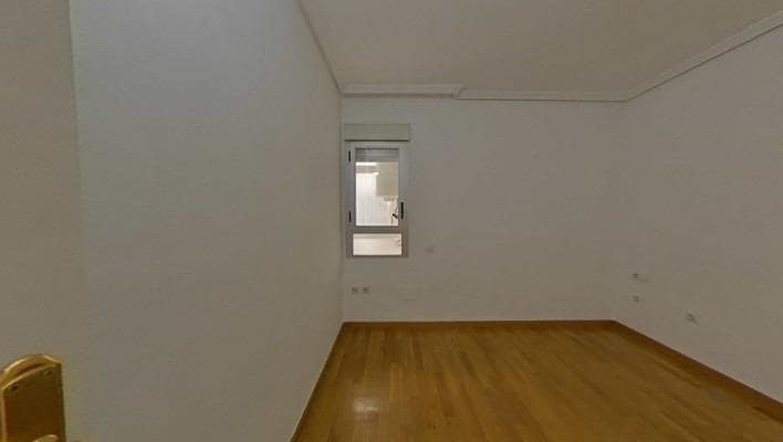 4 Zimmer Wohnung zu verkaufen in Alicante / Alacant Stadt - 475.000 € (Ref: 9583357)