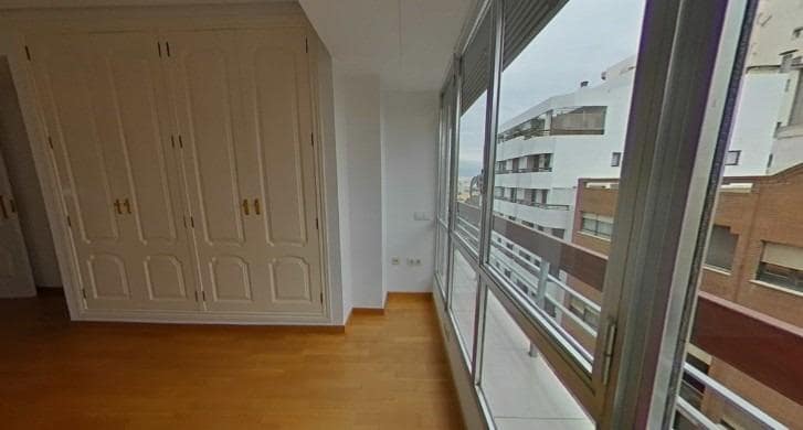 4 Zimmer Wohnung zu verkaufen in Alicante / Alacant Stadt - 475.000 € (Ref: 9583357)