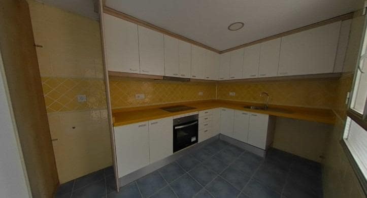 4 Zimmer Wohnung zu verkaufen in Alicante / Alacant Stadt - 475.000 € (Ref: 9583357)