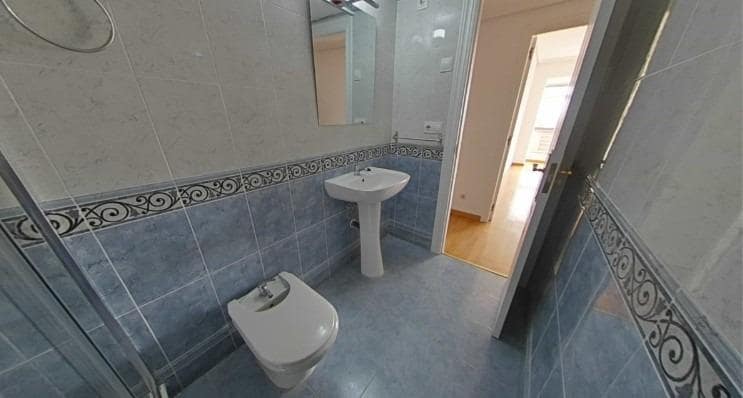 4 Zimmer Wohnung zu verkaufen in Alicante / Alacant Stadt - 475.000 € (Ref: 9583357)