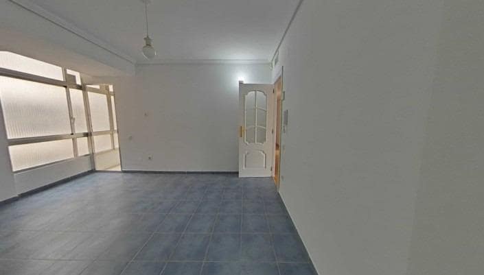 4 Zimmer Wohnung zu verkaufen in Alicante / Alacant Stadt - 475.000 € (Ref: 9583357)