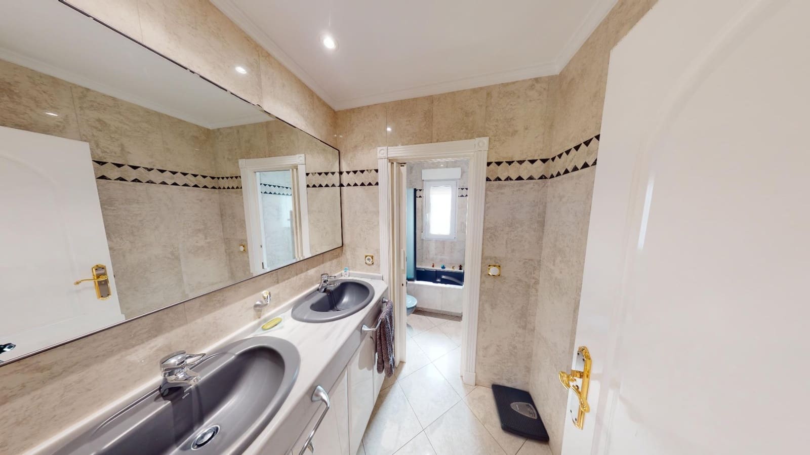 5 quarto Moradia para venda em San Juan de Alicante / Sant Joan d'Alacant com piscina garagem - 1 190 000 € (Ref: 9583359)