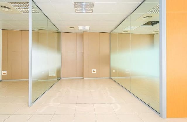 Commerciale in vendita in Elda - 338.000 € (Rif: 9583360)