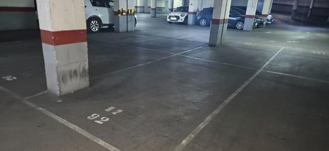 Garage à louer à Alicante ville - 130 € (Ref: 9583365)