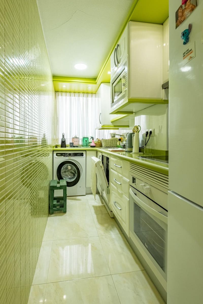 2 sovrum Lägenhet till salu i Benidorm med pool garage - 250 000 € (Ref: 9583367)