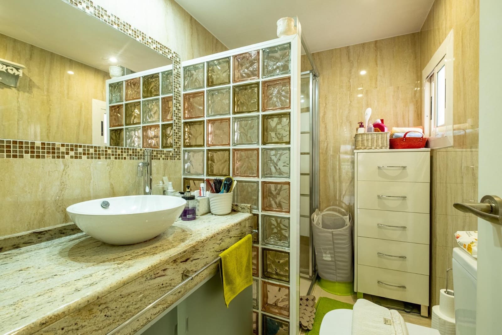 2 sovrum Lägenhet till salu i Benidorm med pool garage - 250 000 € (Ref: 9583367)