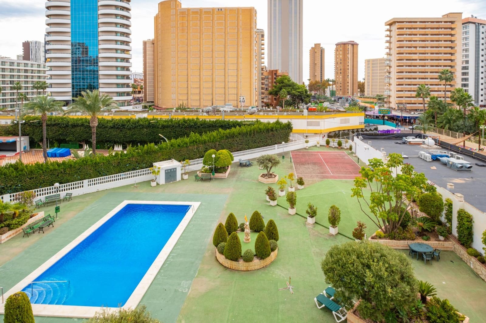2 sovrum Lägenhet till salu i Benidorm med pool garage - 250 000 € (Ref: 9583367)