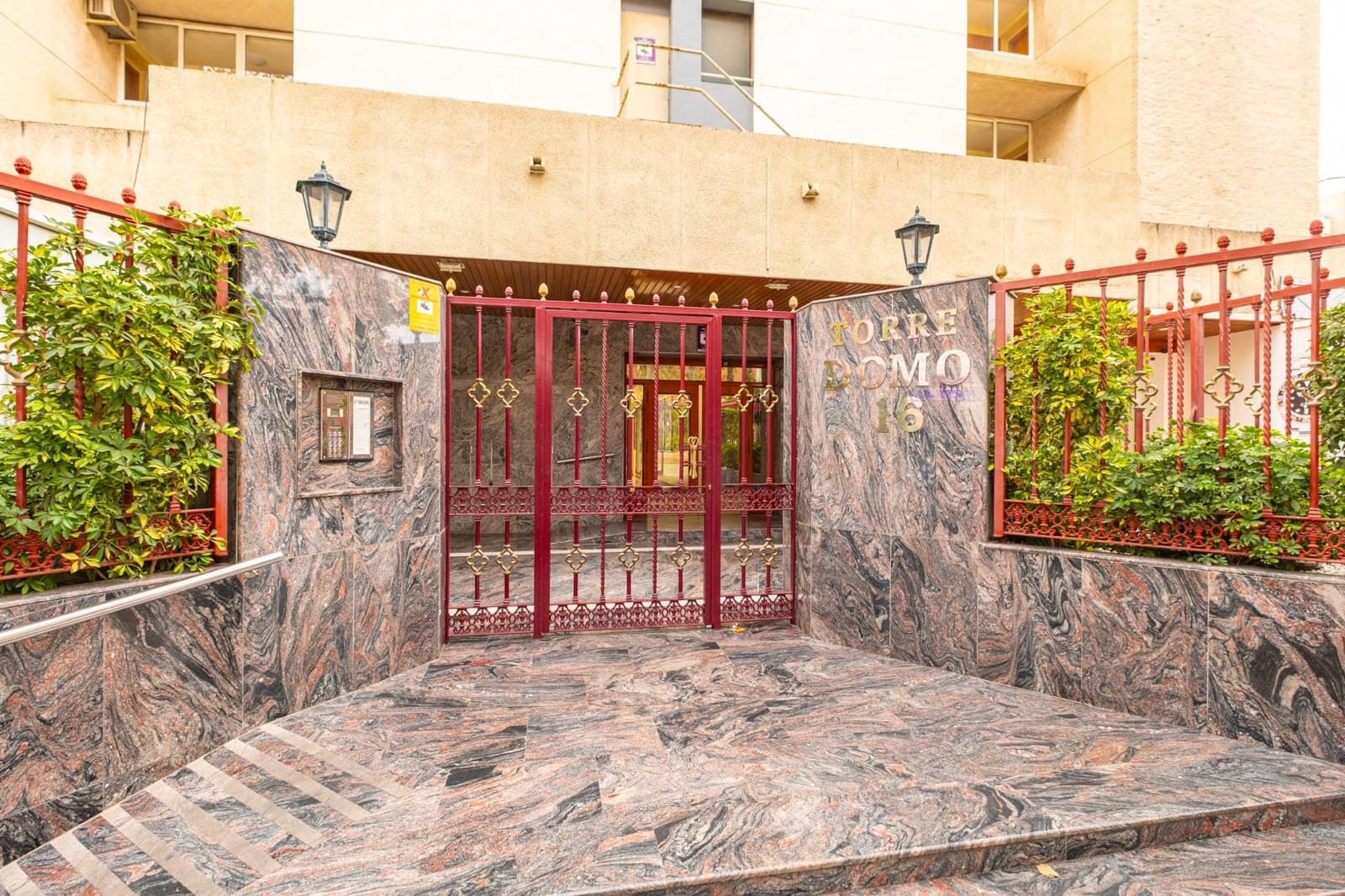 2 sovrum Lägenhet till salu i Benidorm med pool garage - 250 000 € (Ref: 9583367)