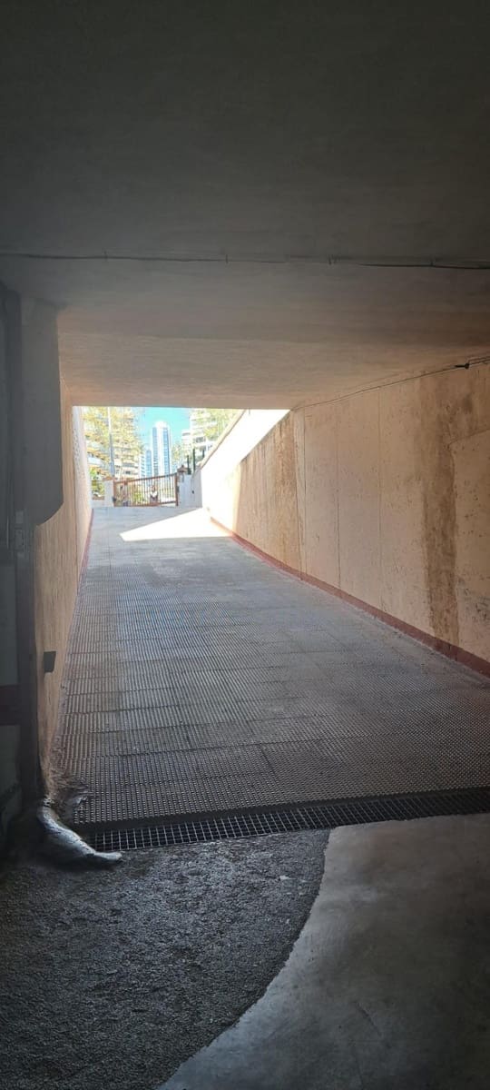 2 sypialnia Mieszkanie na sprzedaż w Benidorm z basenem garażem - 250 000 € (Ref: 9583367)