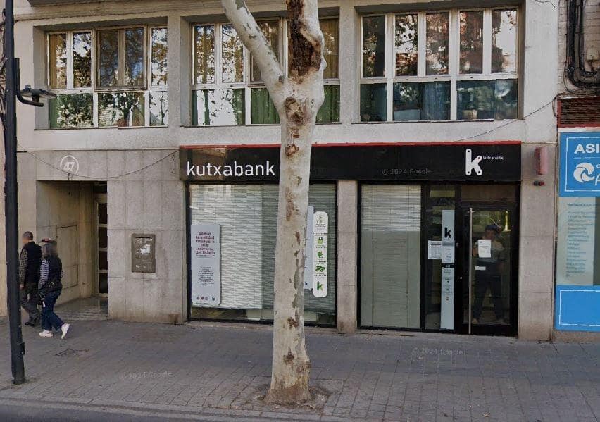 Local Commercial à vendre à Alicante ville - 240 000 € (Ref: 9583374)